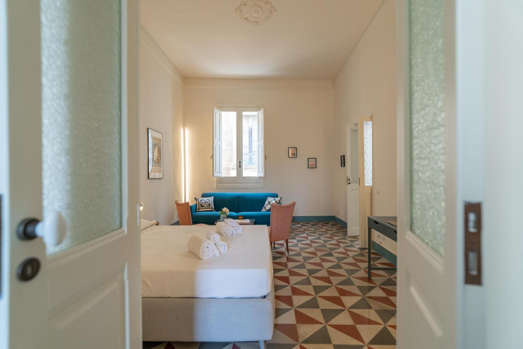 Margherita Apartment & Rooftop By Residence Colibri เลชเช ภายนอก รูปภาพ
