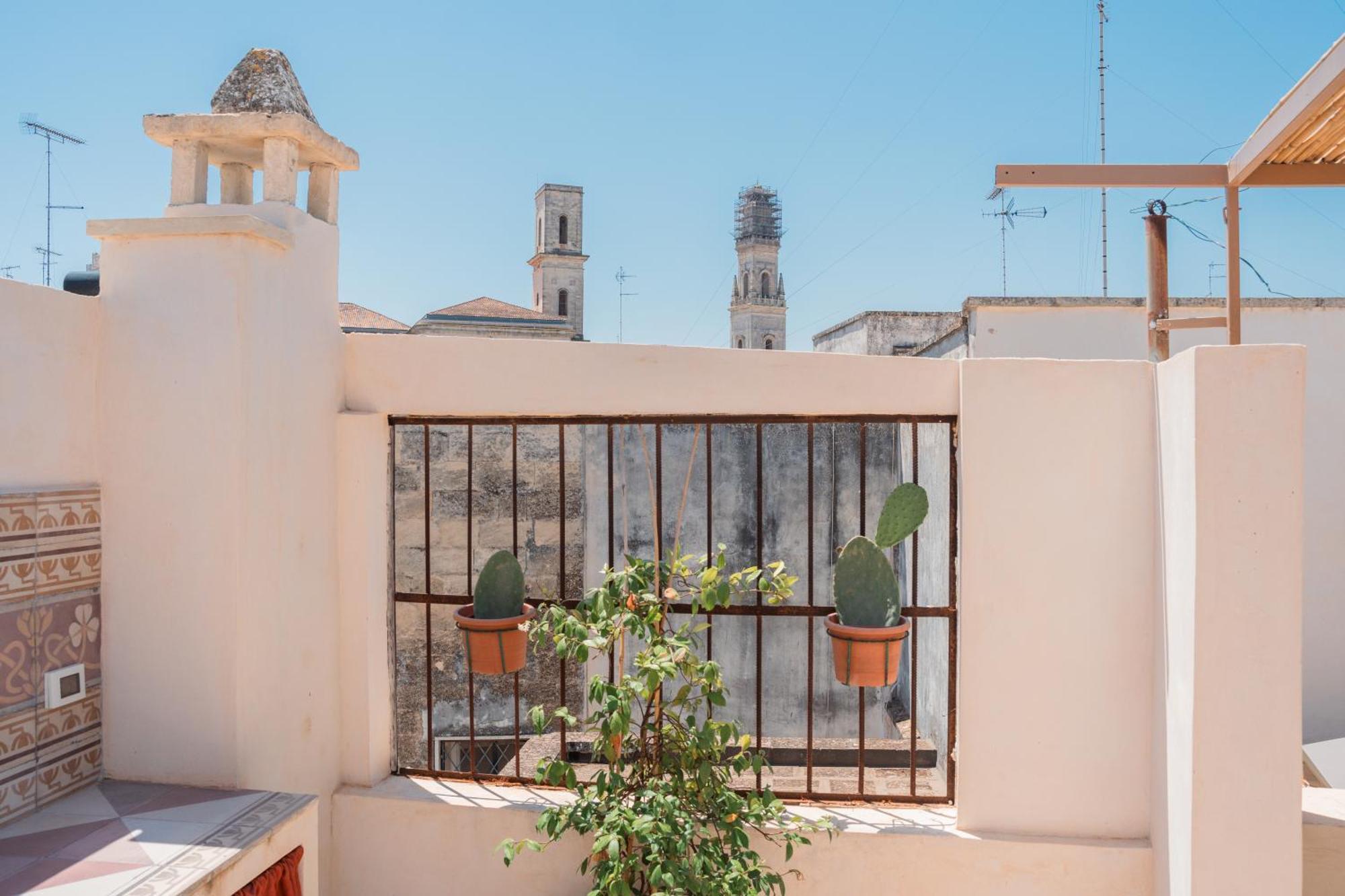 Margherita Apartment & Rooftop By Residence Colibri เลชเช ภายนอก รูปภาพ